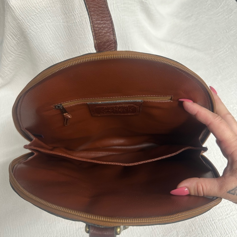 Genesis by Sabina70s/80s Reddish Brown Equestrian Domed Bag With Brass Ring​ - Picture 8 of 16